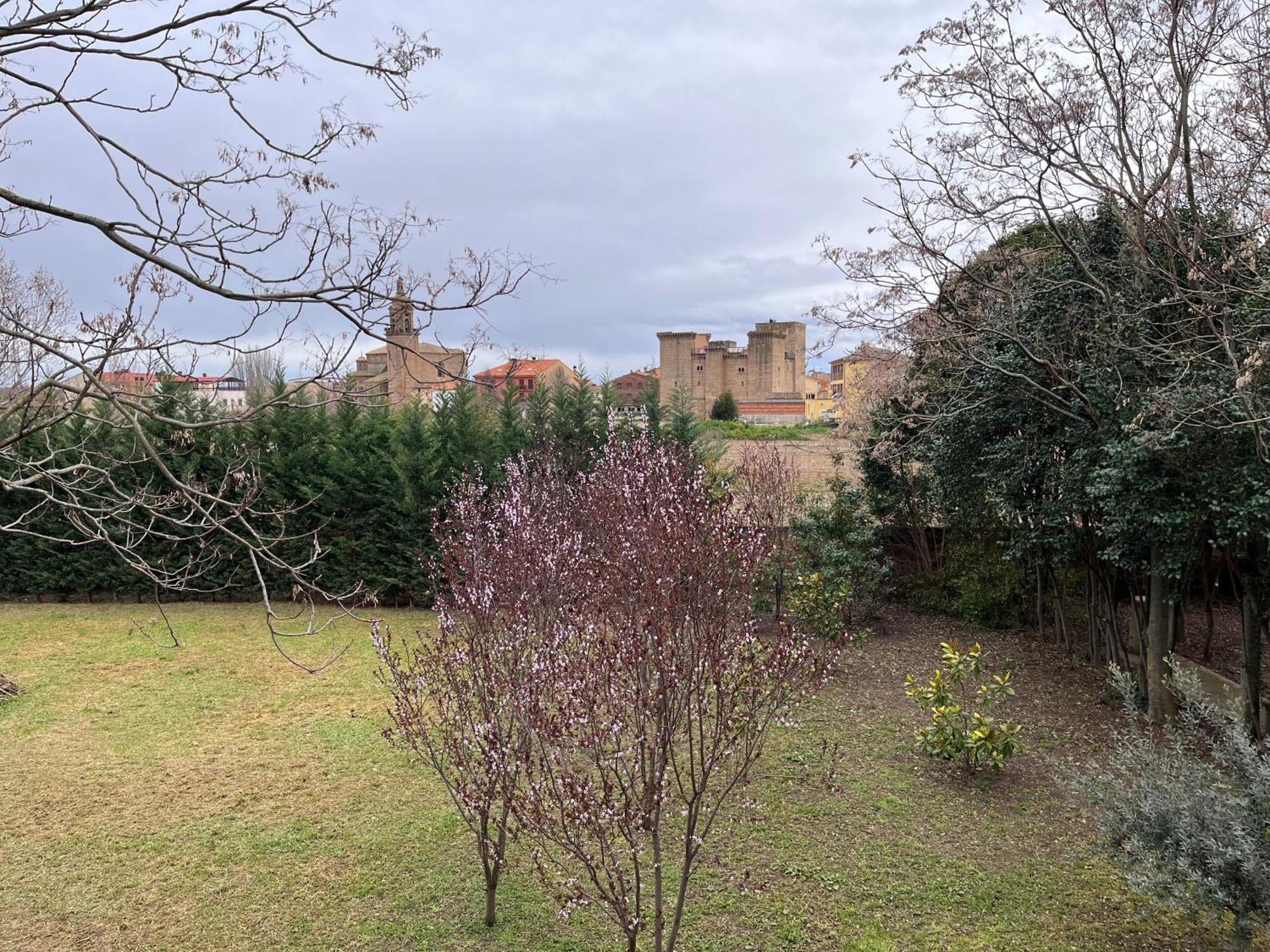 Villa Merenciana Agoncillo Екстер'єр фото